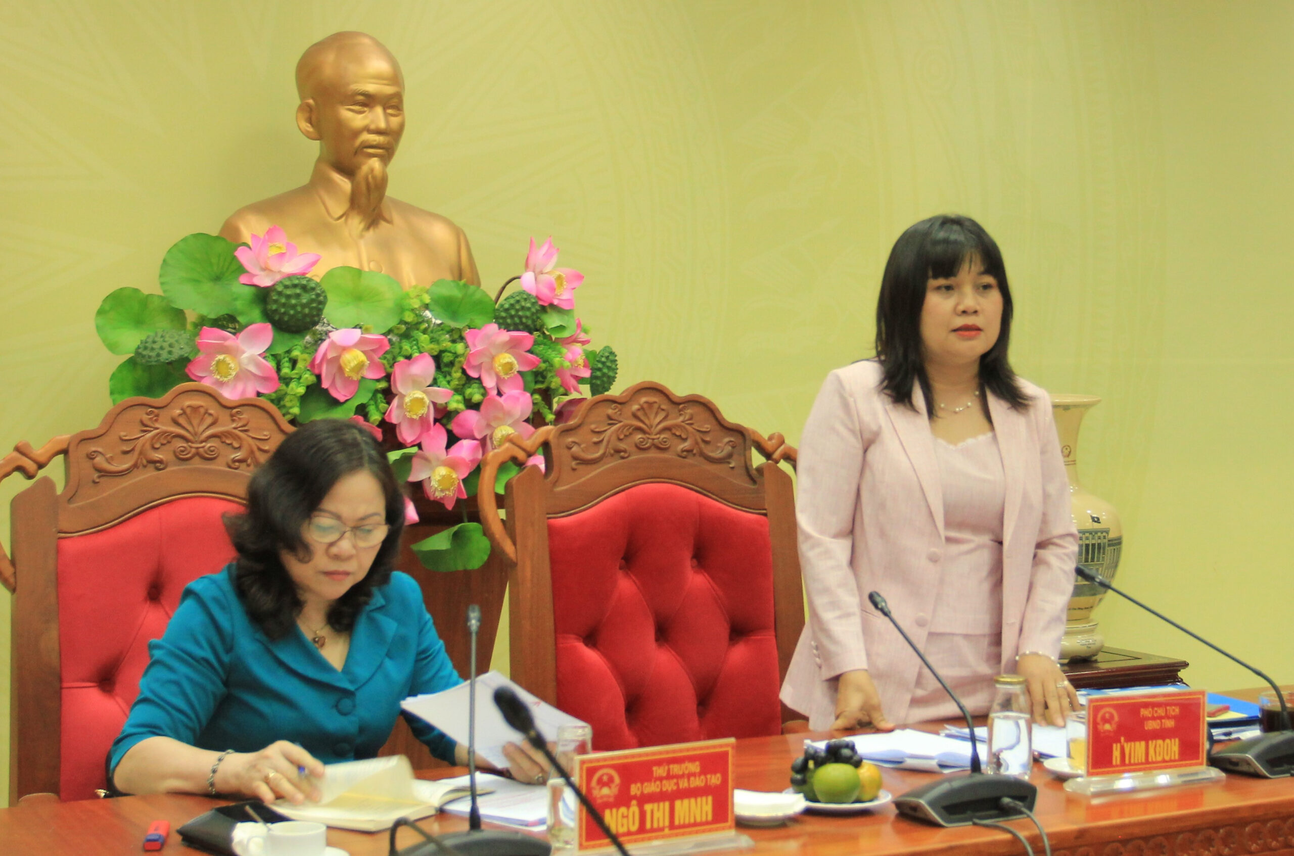 Thứ trưởng Ngô Thị Minh làm việc với UBND tỉnh Đắk Lắk về công tác giáo dục