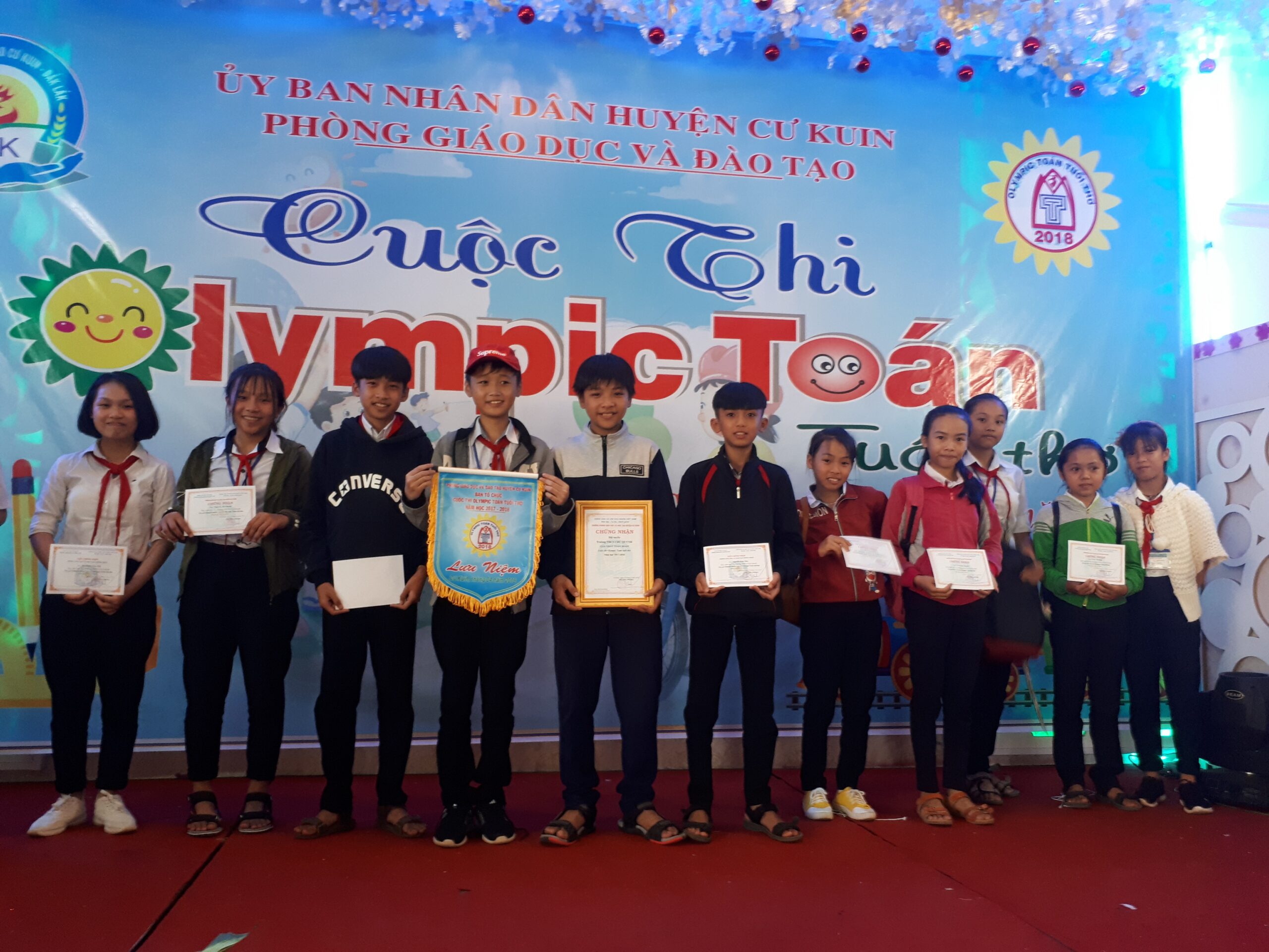Đội tuyển học sinh giỏi Olympic Toán và giao lưu Toán tuổi thơ cấp huyện năm học 2018-2019